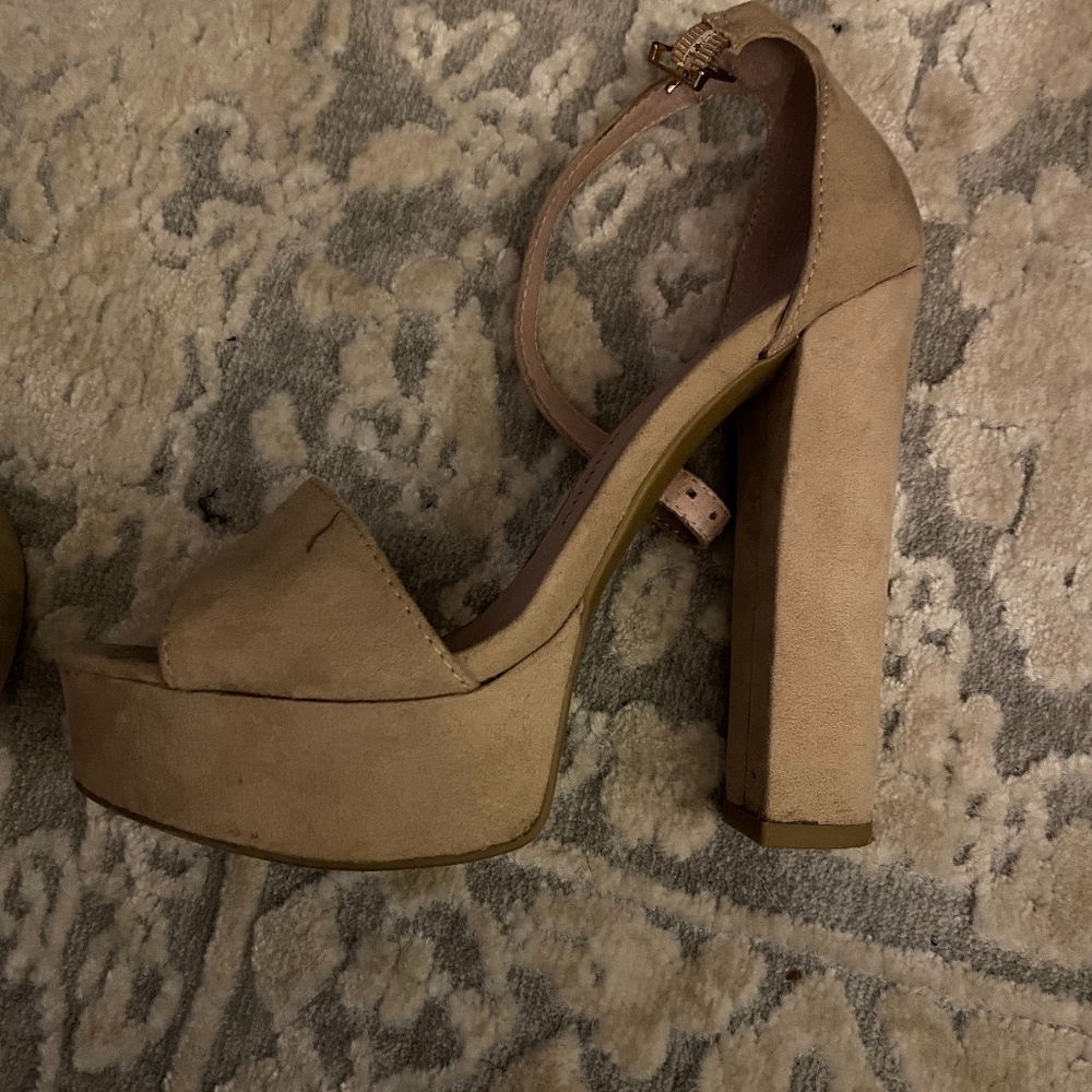 Chinese Laundry Nude Heels